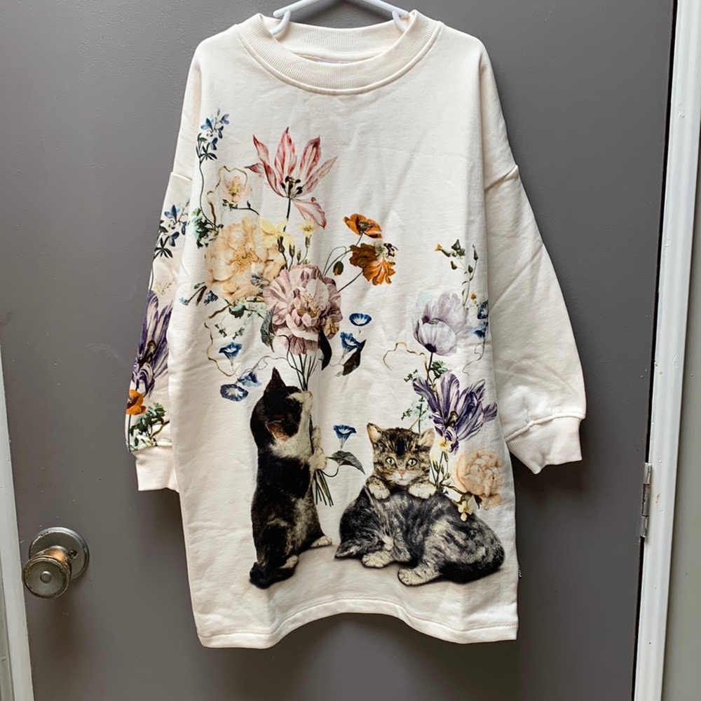 MOLO Sweatshirt. Kittens